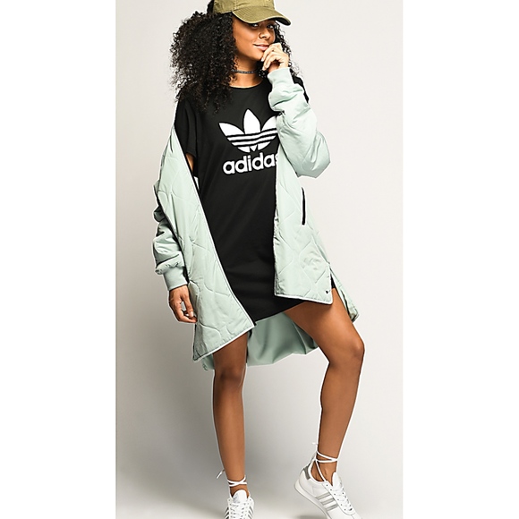 DISCOUNTED SHIPPING Adidas Trefoil t-shirt dress - Picture 4 of 7